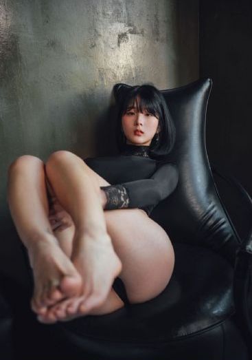 美女免费看_BD英语在线观看高清